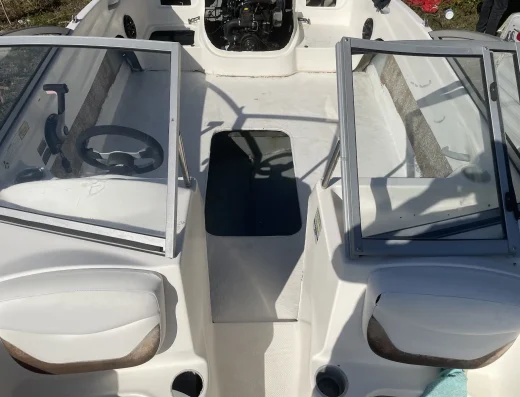 Boat detailing Leon